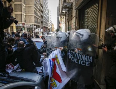 Πρόθεση συνάντησης των εκπαιδευτικών με την πολιτική ηγεσία του Υπ. Παιδείας για τα δακρυγόνα